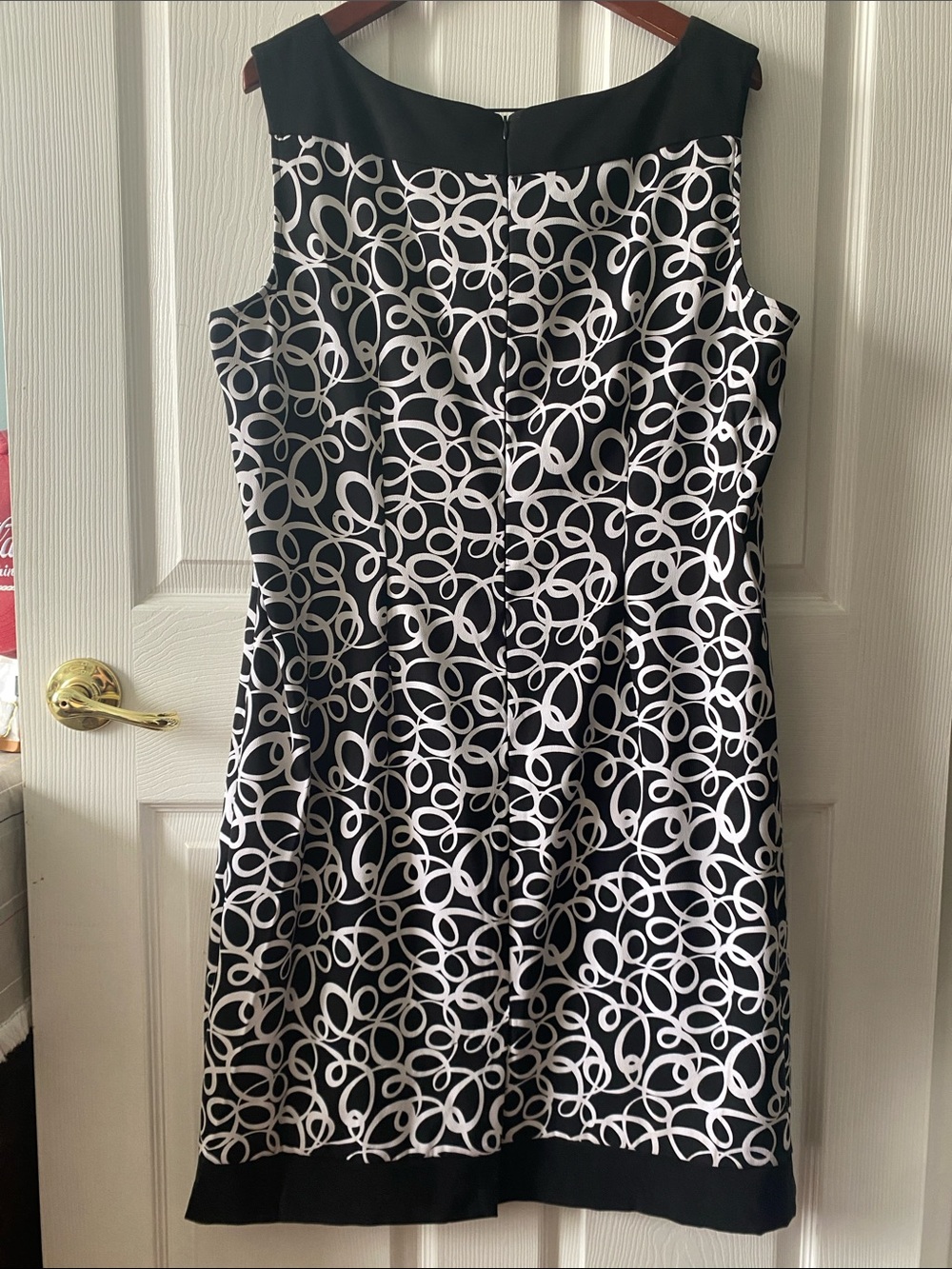 Connected Apparel Black & White Sleeveless Midi Dress with Circle Print XL - Picture 4 of 8